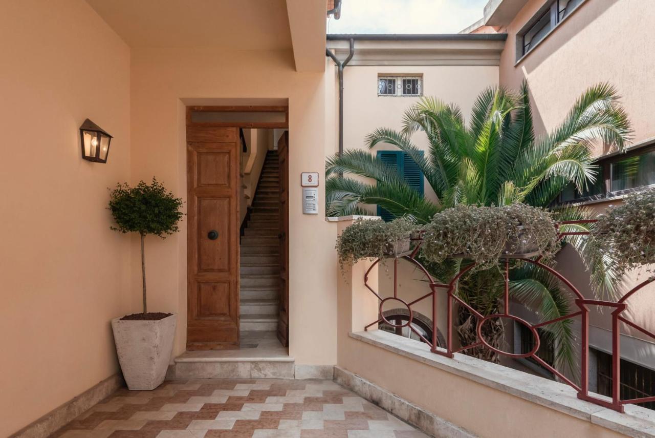 Palazzo Degli Archi Apartment San Vincenzo Bagian luar foto