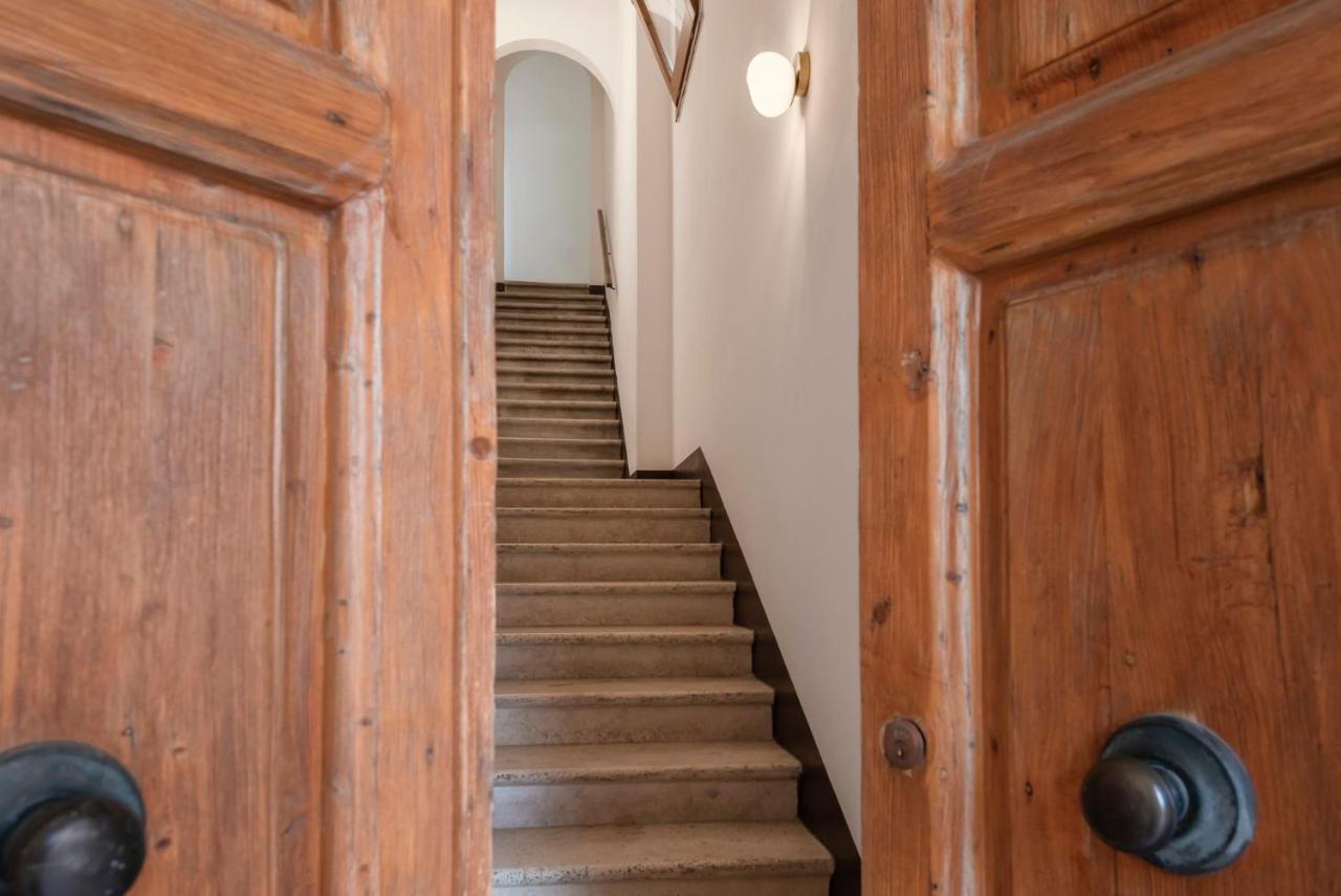 Palazzo Degli Archi Apartment San Vincenzo Bagian luar foto