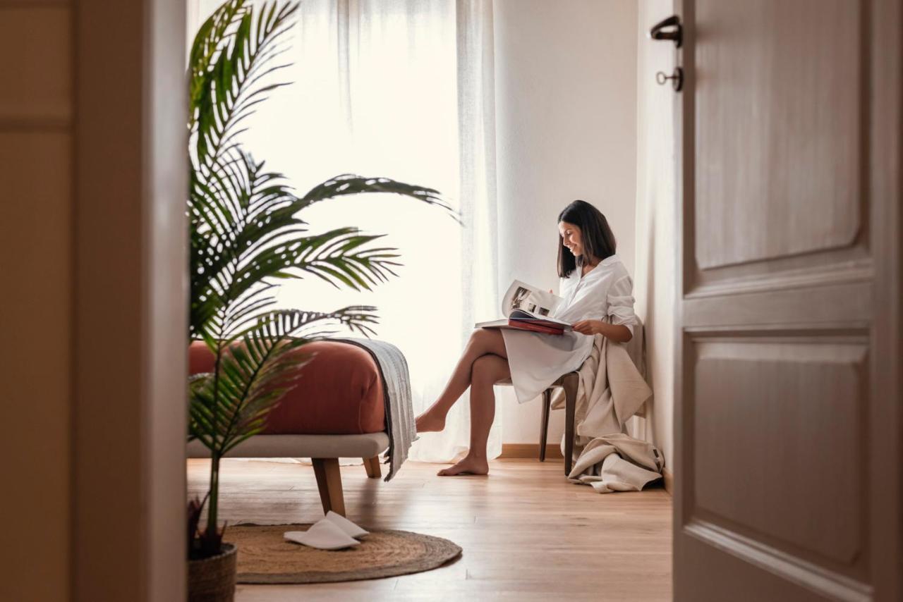 Palazzo Degli Archi Apartment San Vincenzo Bagian luar foto