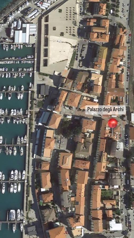 Palazzo Degli Archi Apartment San Vincenzo Bagian luar foto