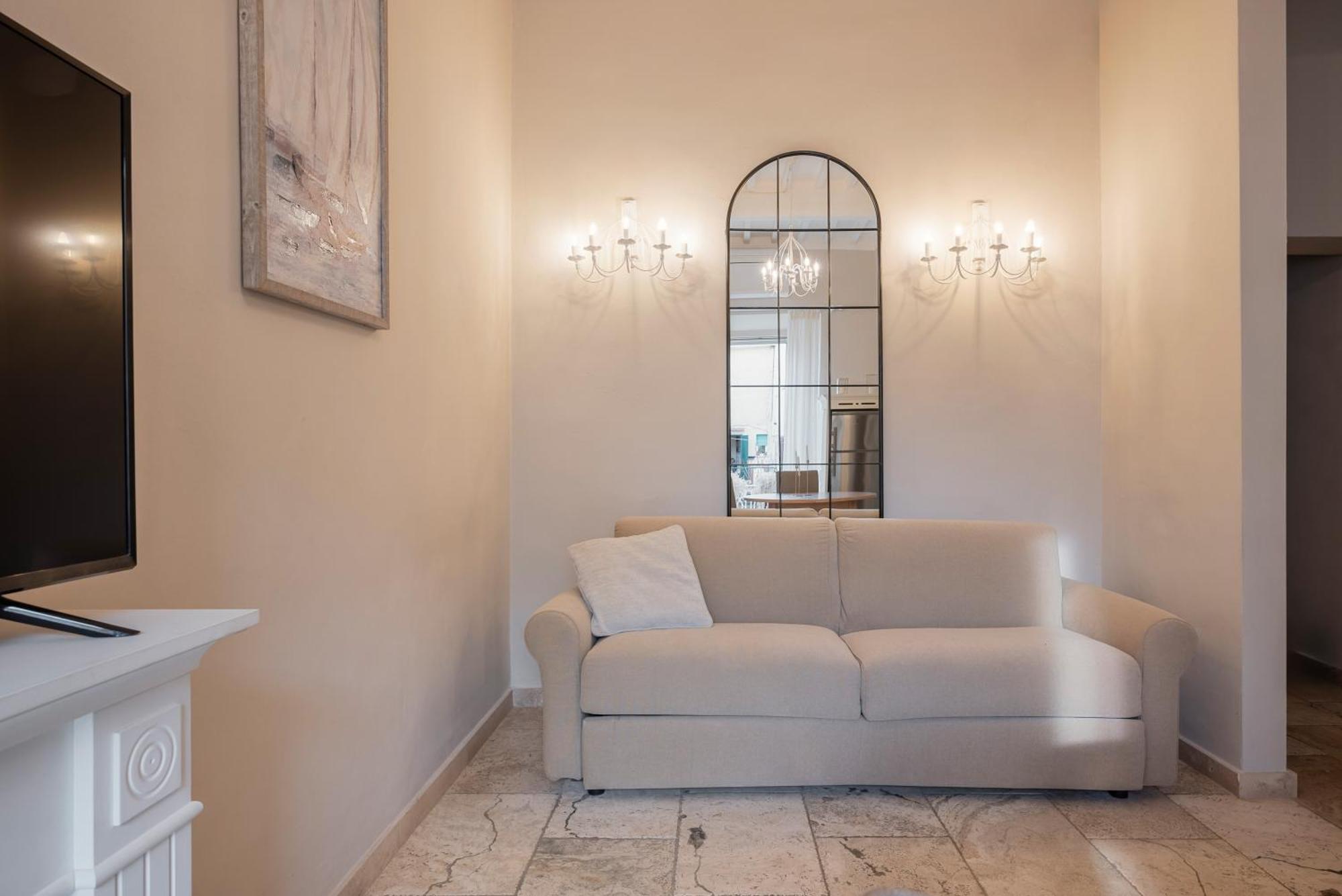 Palazzo Degli Archi Apartment San Vincenzo Bagian luar foto